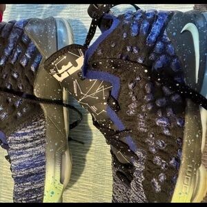 LeBron basketball shoes boys size 6Y